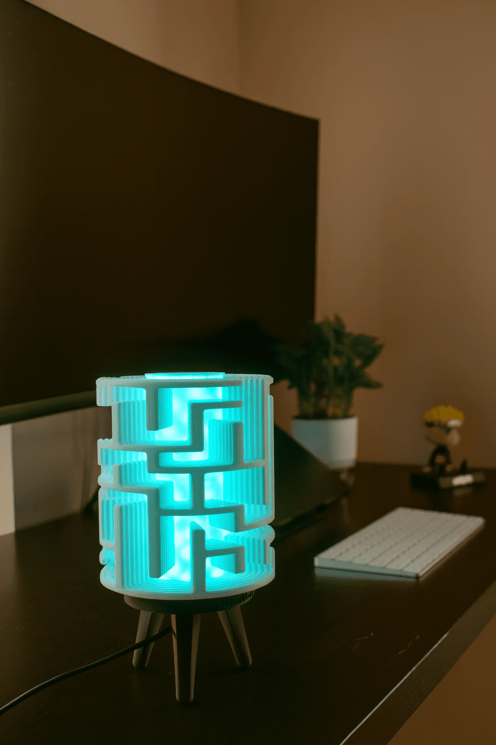 Cypher Table Lamp - Lumenix