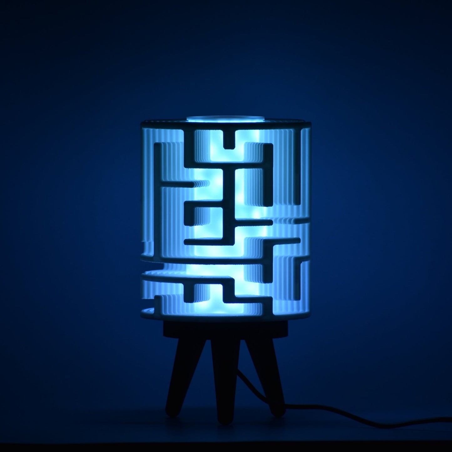 Cypher Table Lamp - Lumenix